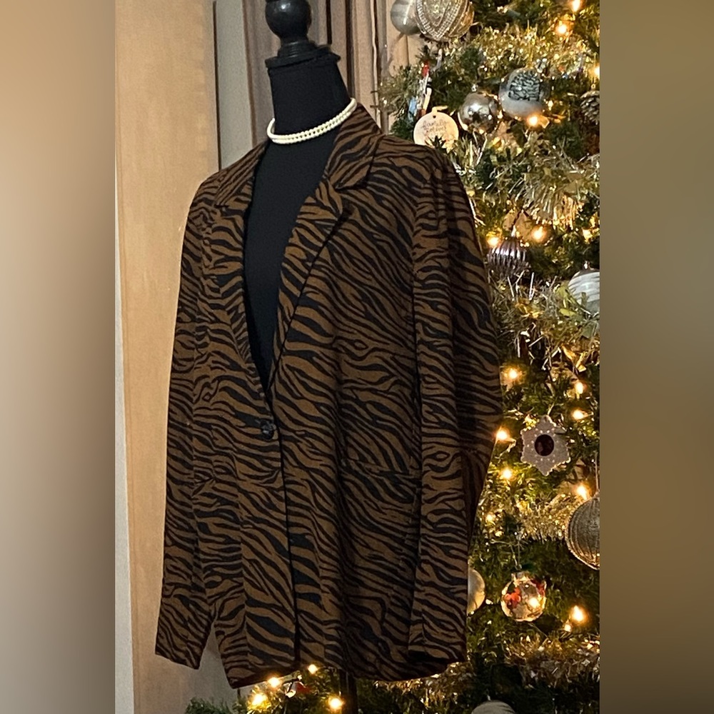 Lipslide zebra print blazer